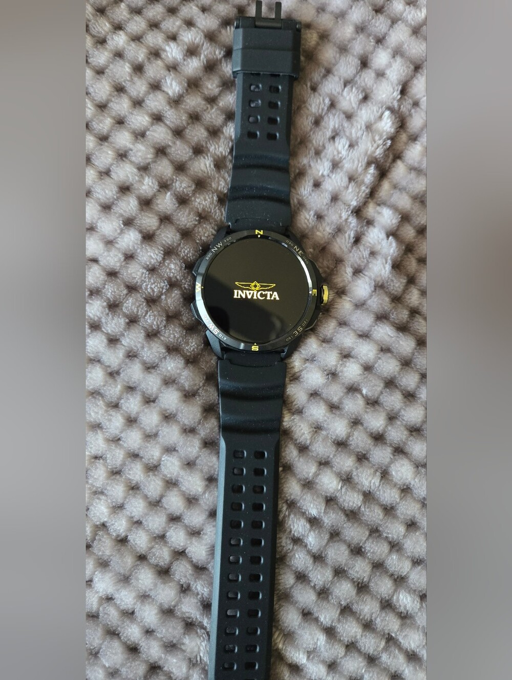 Invicta ITECH-011 Smart Watch - Picture 5 of 9